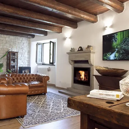 Il Borgo * Casteldelci